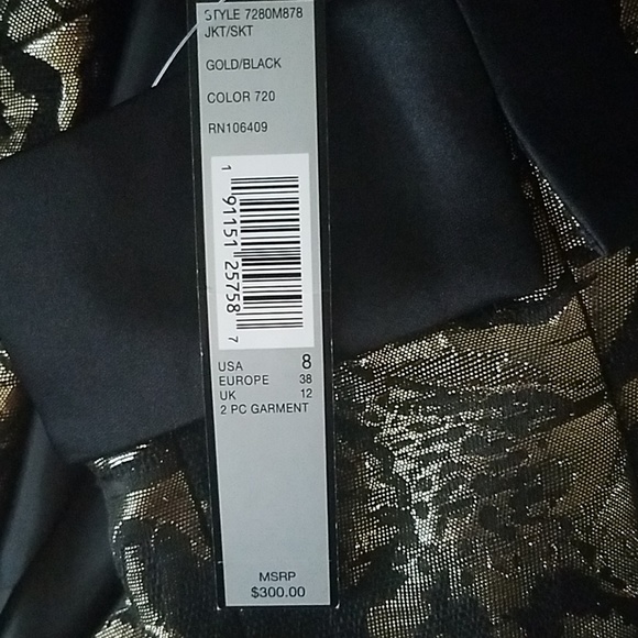 Tahari skirt suit, NWT size 8 - Picture 7 of 8